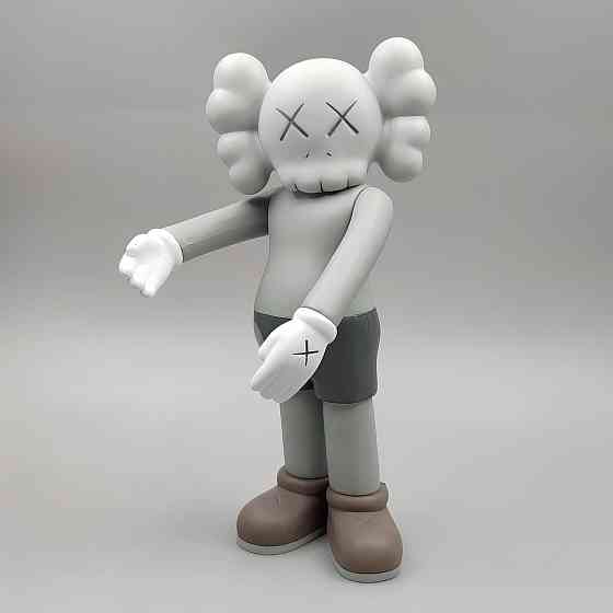 Статуэтка KAWS Companion серого цвета 18 см — дизайнерская фигурка для интерьера, коллекционная игрушка в стиле арт-той Киев