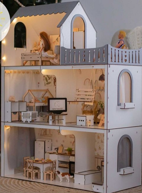 Кукольный дом с освещением Кукольной Домик + подарок мебель Барбы. Киев - изображение 3