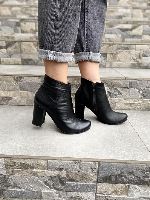 Nivelle Черевики жіночі NIVELLE чорні натуральна шкіра зима каблук 9см висота 10см розмір 38р ( Коломыя - изображение 4