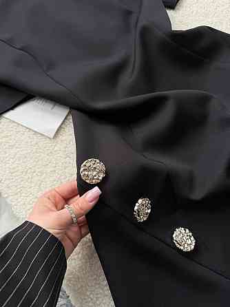 Жіноча базова міні сукня з декоративними гудзиками креп костюмка Одеса