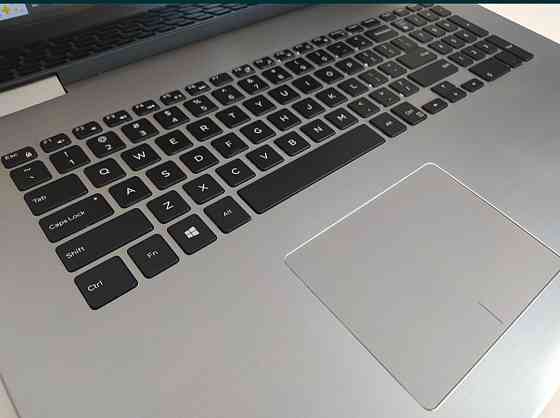 Ноутбук DELL lnpiron 7778/ 17.3" FHD IPS / i7/ 16Gb. 1TB. Київ