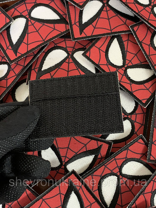 Печатный шеврон что светиться ЧЕЛОВЕК ПАУК (Форма щит. На липучке) Размер 5.5x8см Киев - изображение 7