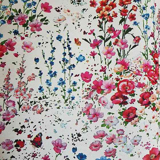 Шпалери вінілові на флізелін 0.53х10.05 Rasch Textil Petite Fleur5.квіти польові червоні бордо сині на білому Київ