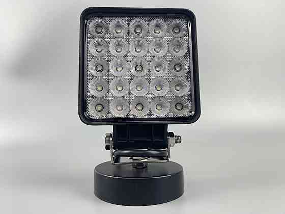 Фара LED квадратна 25 Led chip 12/24V. Широкий промінь. Світло 6500К, IP67.Позадушний клапан, від запотівання Мукачево