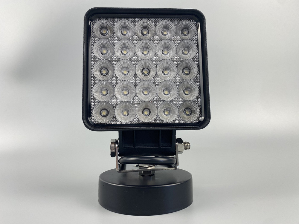 Фара LED квадратна 25 Led chip 12/24V. Широкий промінь. Світло 6500К, IP67.Позадушний клапан, від запотівання Мукачево - фото 1