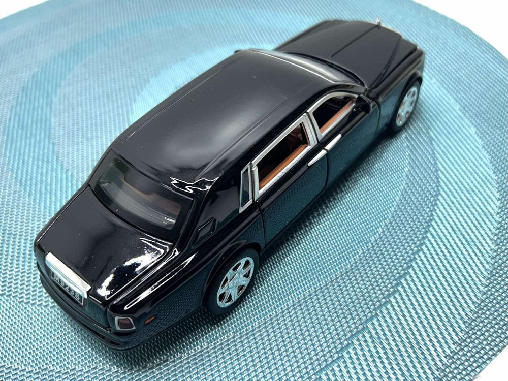 Машина металева Автосвіт Rols-Royce інерційна відчиняються двері капот 1:24 Чорна (AP-1701) Чернигов - изображение 3