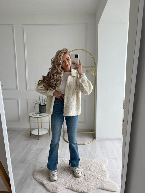 Женская укороченная куртка-рубашка из мягкой овчины Тедди Одесса - изображение 7