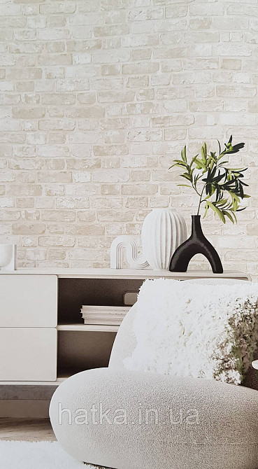 Обои виниловые на флизелине AdaWall Roka 1.06х10 под кирпич структурные белые молочные серебристые 23104-1 Киев - изображение 1