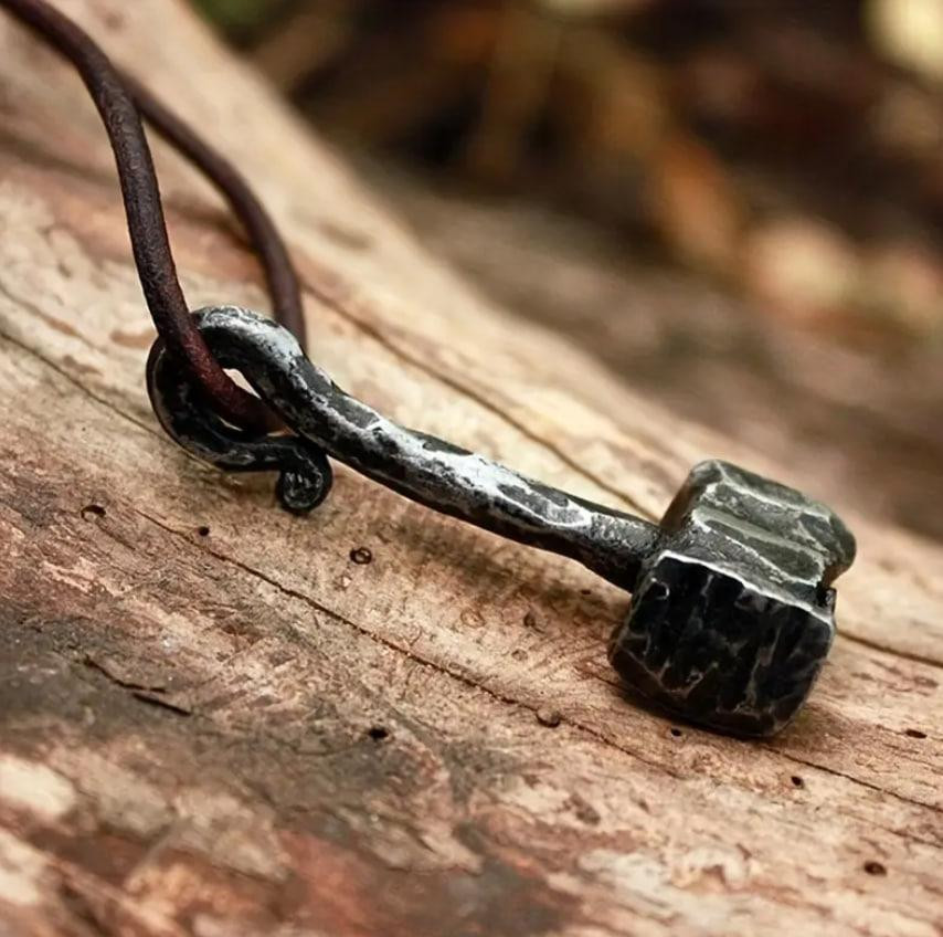 Чоловічий кулон підвіска в скандинавсьому стилі " Молот Тора Мйольнір" на шнурку 4*2 см. Київ - фото 5