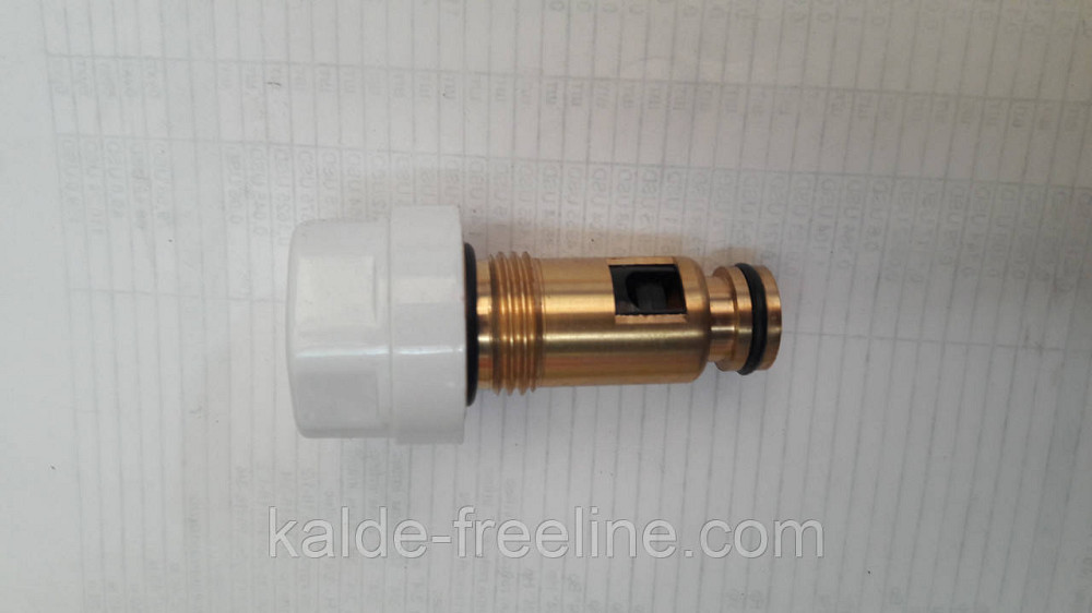 Термостатический клапан для стального радиатора с наружной резинкой Харьков - изображение 2