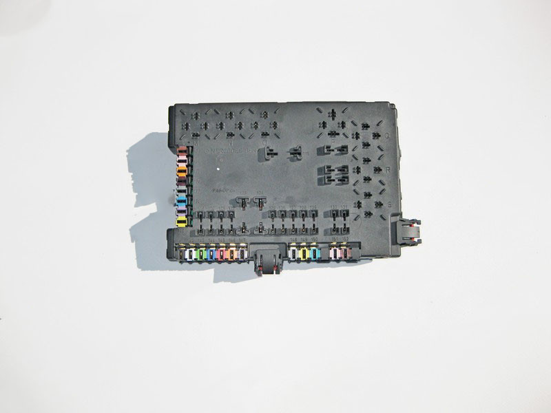 Mercedes-Benz  A2215450801 Задній блок запобіжників та реле SRB S-Class W221 CL C216 Одеса - фото 1