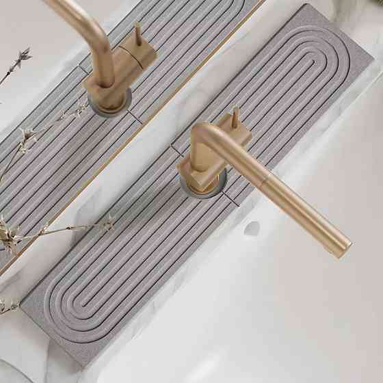 Набор для ванной комнаты и душа коврик для ног,подставка,накладка-коврик на раковину,цвет светло-серый Каменец-Подольский