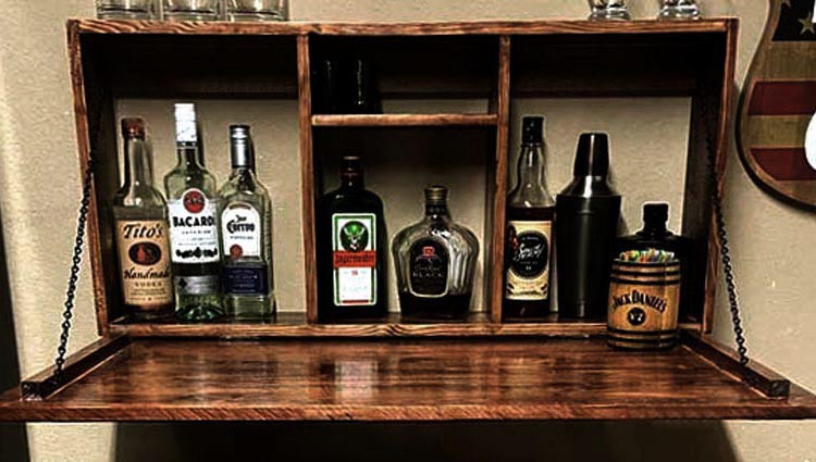 Настенный бар 