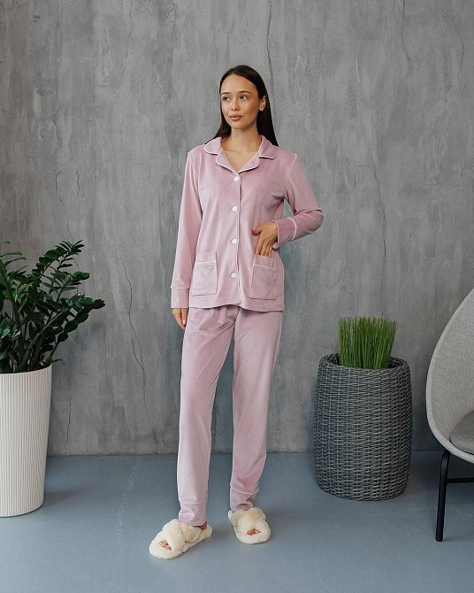 Костюм из плюшевого велюра на пуговицах с двумя карманами Пудровый XS Харьков - изображение 1