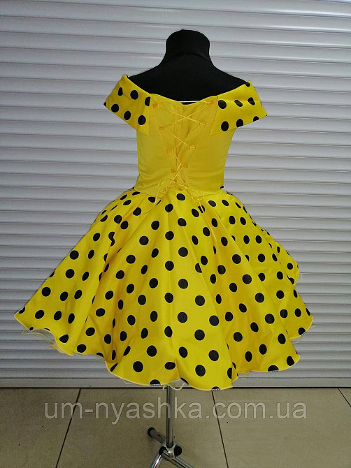 Детское платье желтое в черный горох в ретро стиле 