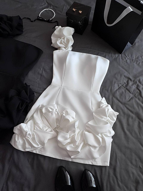 Женское праздничное мини платье с воланами костюмка барби Молочный, 44/46 Одесса - изображение 9