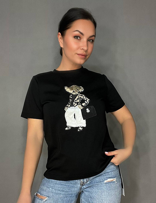 Футболка жіноча A-N 26007 базова однотонна нашивка ведмедик з сумкою середня довжина one size, чорний, one size Київ - фото 8