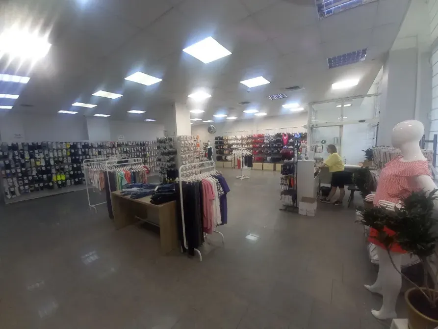 Магазин на червоній лінії Пр Поля. Окремий вхід Дніпро - фото 1