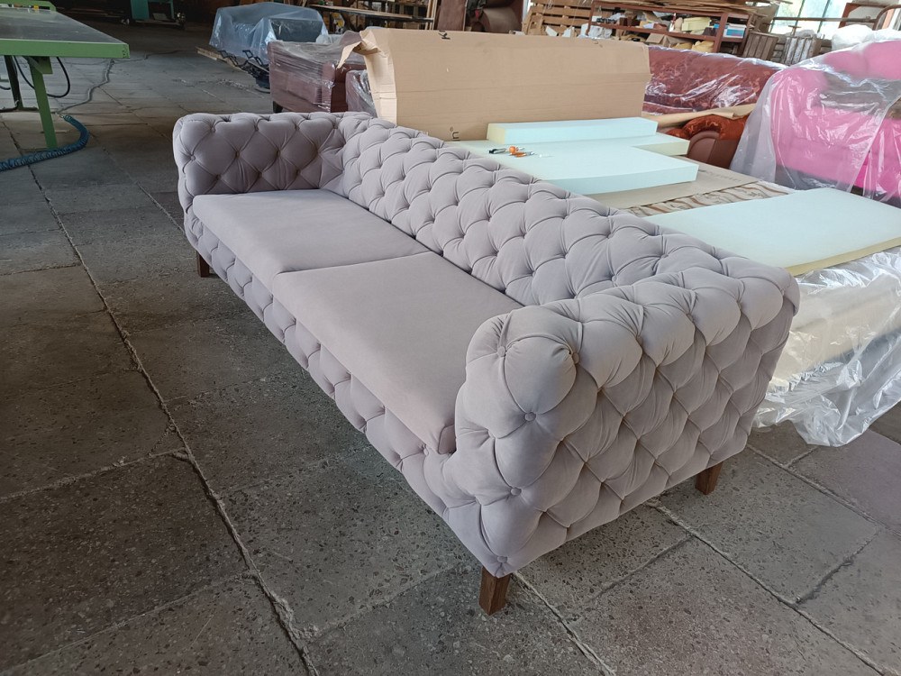 Диван модель Leichester Ужгород - фото 1