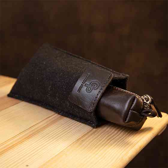 Кожаная универсальная ключница GRANDE PELLE 11339 Коричневый Киев