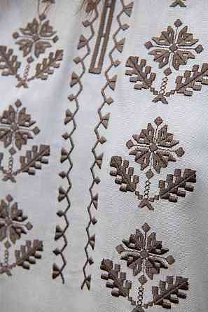 Вишиванка жіноча лляна, молочна топ Київ