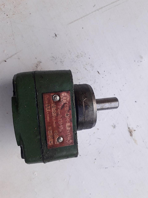 Насос пластинчатый смазочный С12-4М-2. УХЛ4 Харьков - изображение 1