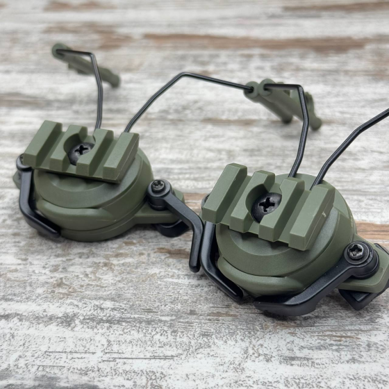 Компактний затискний адаптер для активних навушників на шолом 19-22 мм, універсальний комплект для спорту та мототехніки Київ