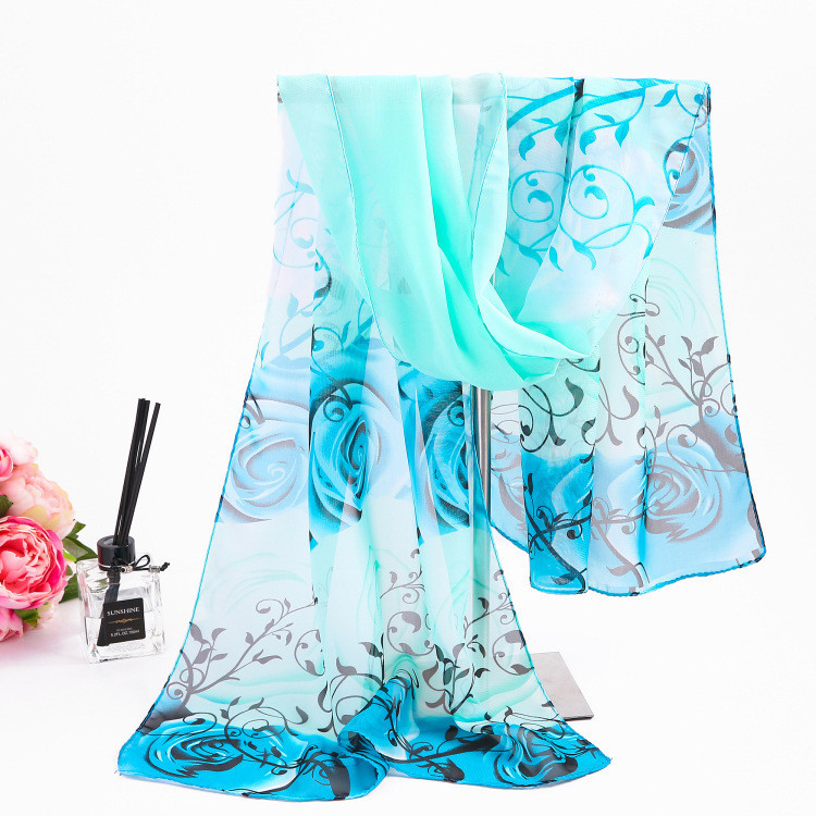 Шарф с розами шифоновый женский 145 на 48 см голубой Киев - изображение 1