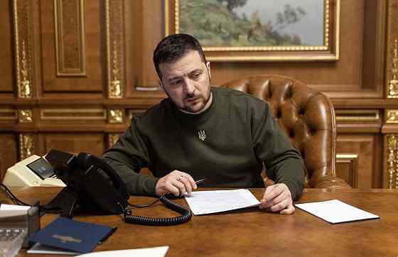 Хакі світшот з тризубом як у президента Зеленського Чернівці