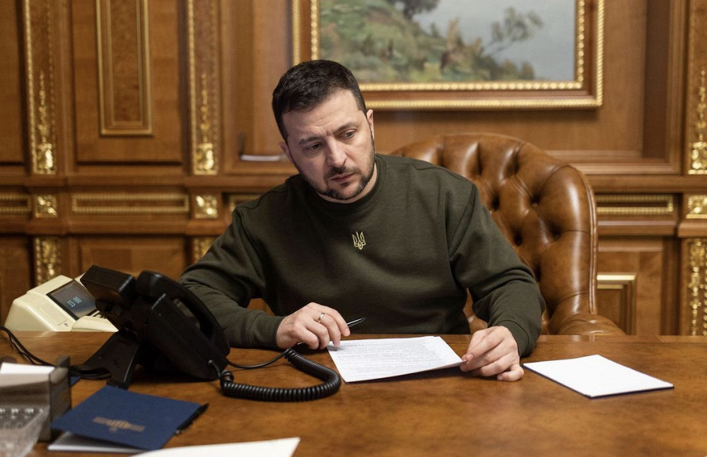 Хакі світшот з тризубом як у президента Зеленського Чернівці - фото 2