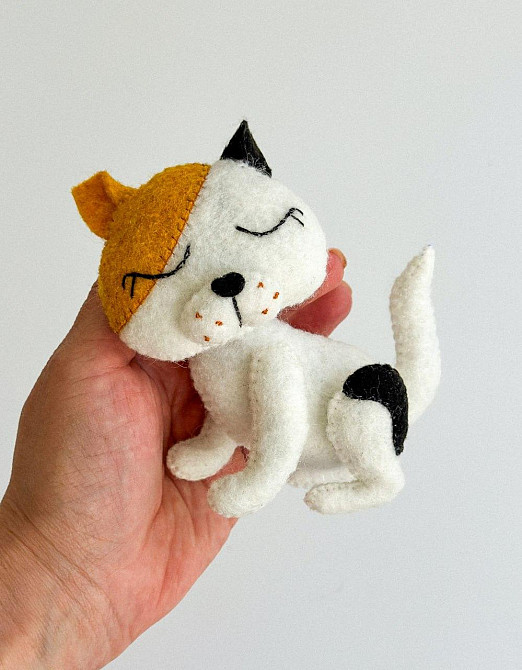 Мягкая фетровая игрушка кот ручной работы – безопасная развивающая игрушка Киев - изображение 1