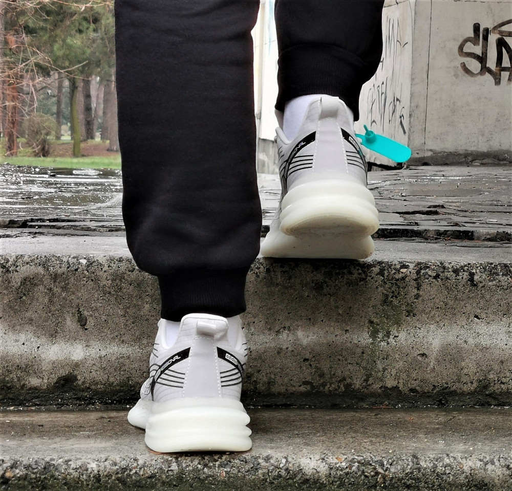 Кроссовки Adidas Серые Мужские Адидас Изи Boost (размеры: 40,41,42,43,44) Днепр - изображение 7