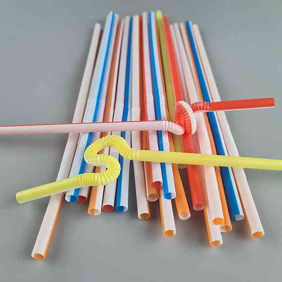 Трубочка-соломка для напоїв із гофрою d6,0 — 26 см Біло-кольорова артистик (100 шт.) Харків