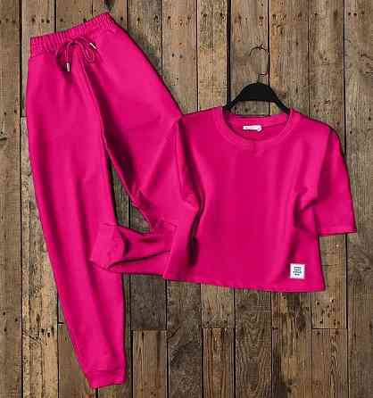 Жіночий прогулянковий костюм-двійка: укорочена футболка + джоггери двонитка Малина, 46/48 Одеса