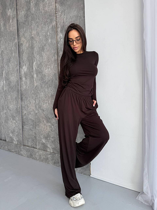 Жіночий стильний базовий костюм із м'якої еластичної тканини. Шоколад, 42/44 Одеса - фото 1