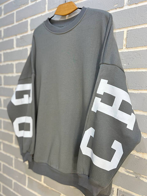 Свитшот женский DAVRAS 8174 оверсайз удлиненная надпись на спине CHICAGO утепленный на флисе one size серый, серый, one size Киев - изображение 5