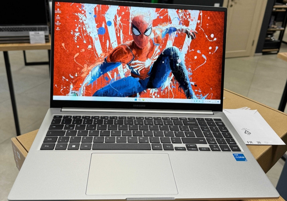 Ноутбук: Samsung Galaxy Book 3, i3-1315U 6 ядер, 8Gb. 256Gb. NVME FHD IPS. Київ - фото 2