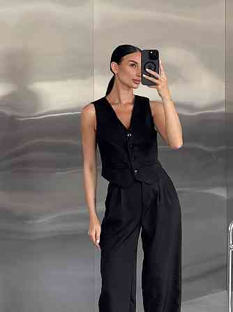 Жіночий класичний брючний костюм-двійка: жилет і штани костюмка Чорний, 46/48 Одеса