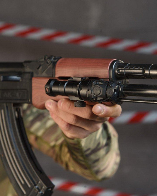 Ліхтарик з інфрачервоною підсвіткою KIJI Style K-10 (з кріпленням 20 мм, DE) WD04093-BK-NO ВТ4749 Одеса - фото 1