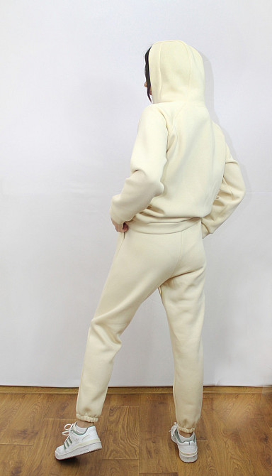 Костюм женский теплый спортивный на флисе кофта на змейке Молочный 42/44 Харьков - изображение 6