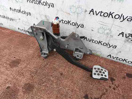 Педаль гальма Nissan Note E11 2005-2012 Ковель