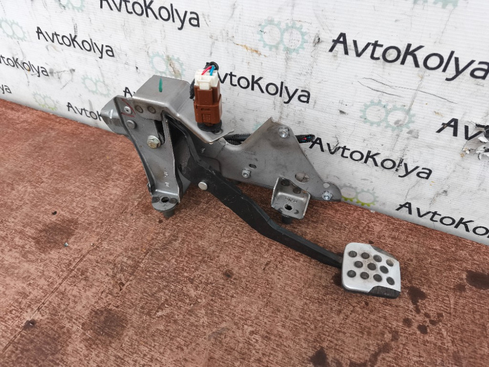 Педаль гальма Nissan Note E11 2005-2012 Ковель - изображение 1