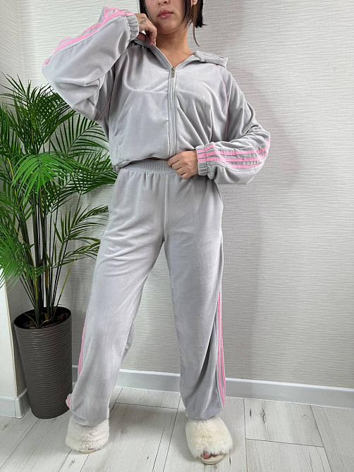 Жіночий стильний велюровий-плюшевий костюм двійка. Сірий, 46/48 Одеса - фото 1