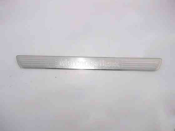 Mercedes-Benz  A2056802210 Хром накладка отвору передніх дверей C-Class W205 Одесса