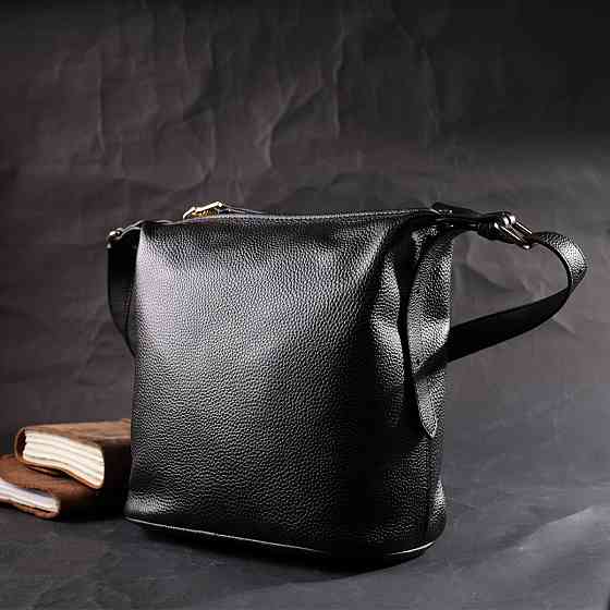 Вместительная женская сумка с одной длинной ручкой из натуральной кожи Vintage 22305 Черная Киев