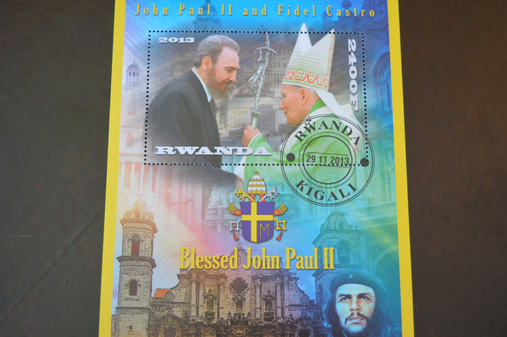 Руанда. История. Личности. Блок. 2013 год (Б-1) Полтава - изображение 1