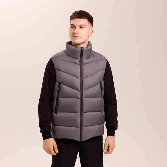 Темно-сіра жилетка для чоловіків з плащівки Pobedov Puffer Київ