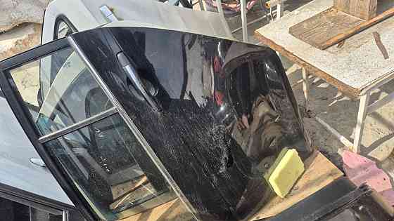 Задня ліва дверка Geely Емгранд хечбек в зборі Київ