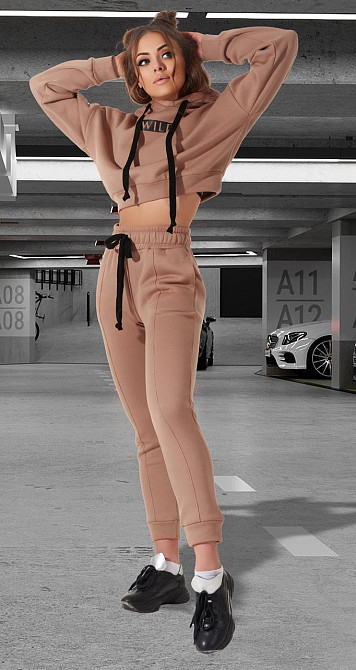 Гарний спортивний костюм Київ - фото 2