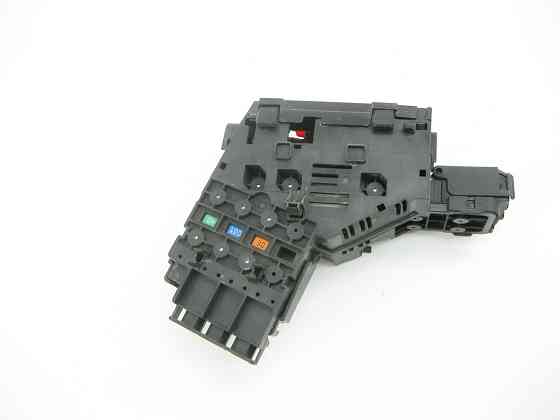 Mercedes-Benz  A1665405202 Блок запобіжників та плюсовий клем для прикурювання в моторному відсіку праворуч ML/GLE W166 GLE Coupe C292 GL/GLS X166 Одеса